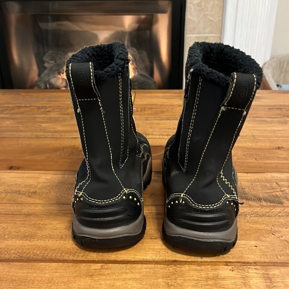 KEEN kids boots - Picture 4 of 5